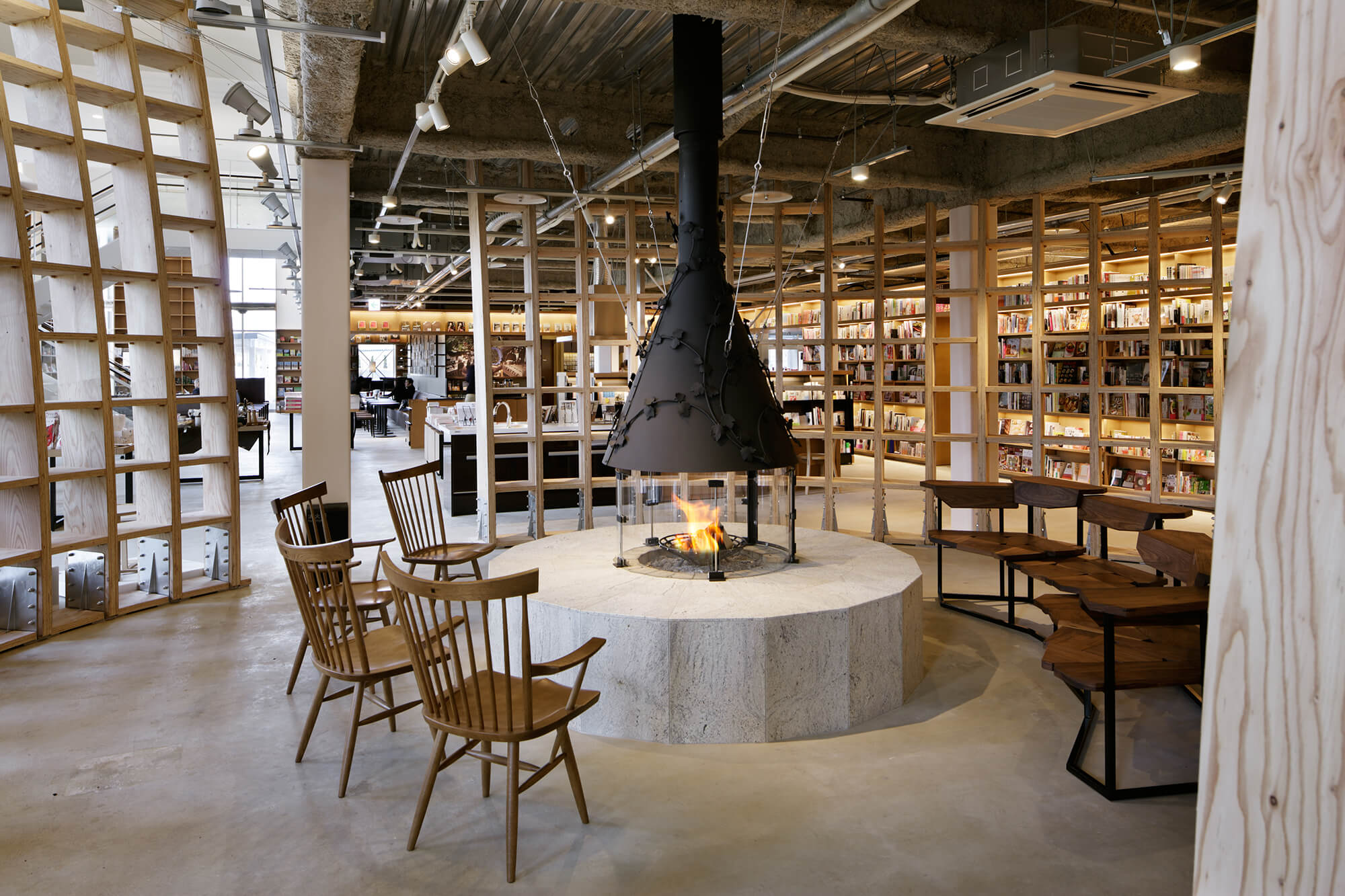 蔦屋に行った。 – 函館の薪ストーブ・メイスンリーヒーター・薪サウナ